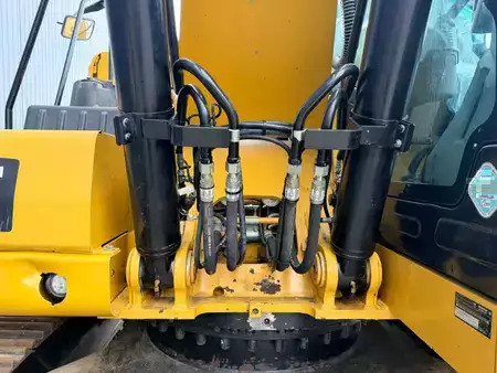 Escavadora de rastos 2018 Caterpillar 323 07A (20)