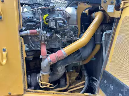 Buldożery 2017 Caterpillar D8T - CE document and TA2 Inspection available (31)