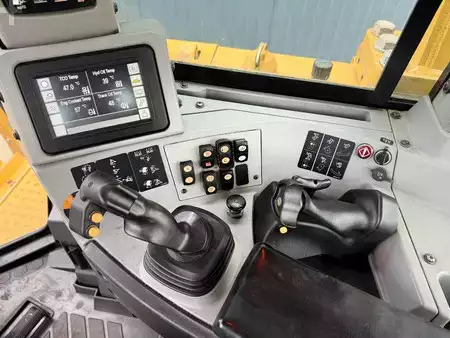 Buldożery 2017 Caterpillar D8T - CE document and TA2 Inspection available (36)