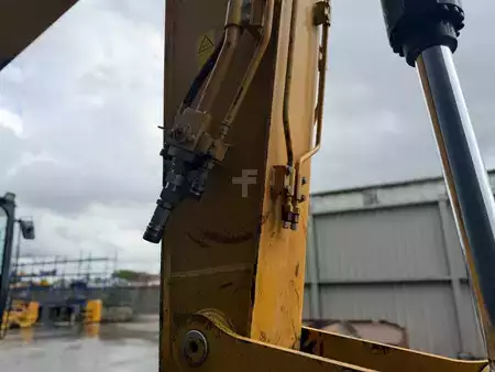 Pelles sur chenilles 2015 Caterpillar 320E L (12)