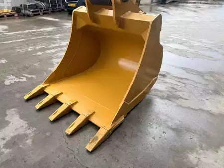 Pelles sur chenilles 2015 Caterpillar 320E L (16)
