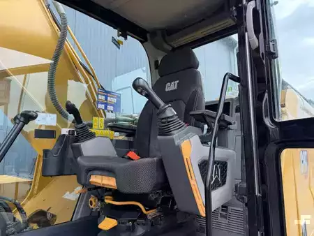 Excavadoras de cadenas 2020 Caterpillar 330 07B (14)