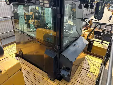 Carregadeira de rodas 2019 Caterpillar 988K (16)