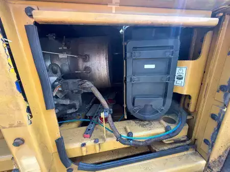 Carregadeira de rodas 2019 Caterpillar 988K (23)
