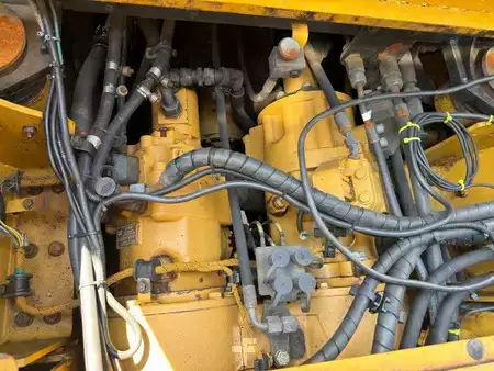 Carregadeira de rodas 2019 Caterpillar 988K (26)