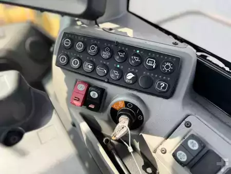 Carregadeira de rodas 2019 Caterpillar 988K (35)