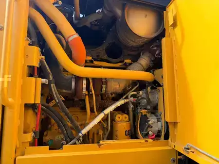 Grader 2014 Caterpillar 140M2 (31)
