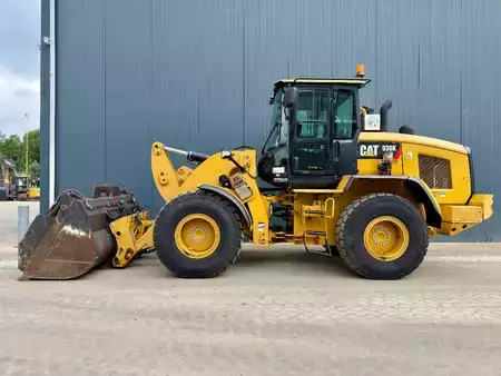 Wielladers 2014 Caterpillar 930K (2)