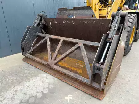 Wielladers 2014 Caterpillar 930K (32)