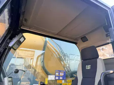 Excavadoras de cadenas 2016 Caterpillar 352F (17)