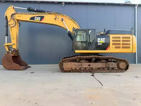 Excavadoras de cadenas 2016 Caterpillar 352F (30)