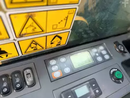 Excavadoras de cadenas 2016 Caterpillar 352F (9)
