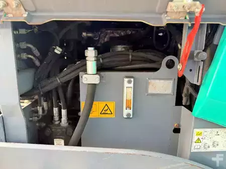 Adoquines de ruedas 2016 VÖGELE SUPER 1300-3i (31)