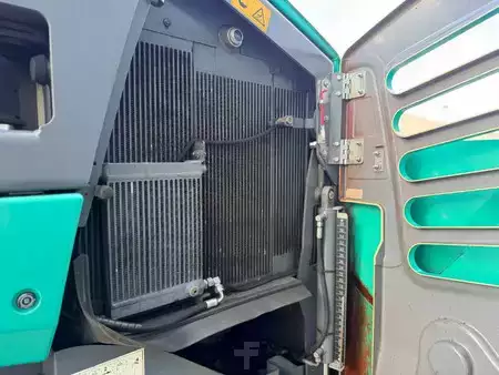 Adoquines de ruedas 2016 VÖGELE SUPER 1300-3i (32)