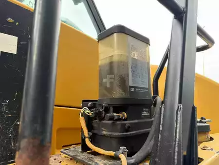 Kink Dumprar 2014 Caterpillar 730C (17)