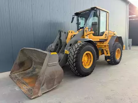 Wheel Loaders 2011 Volvo L60F (1)