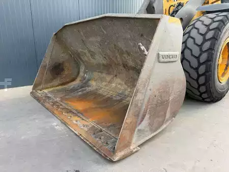 Wheel Loaders 2011 Volvo L60F (16)