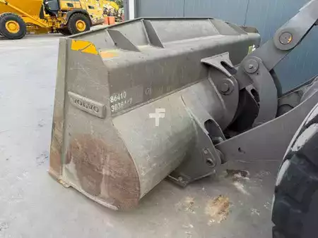 Wheel Loaders 2011 Volvo L60F (18)