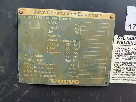 Wheel Loaders 2011 Volvo L60F (19)