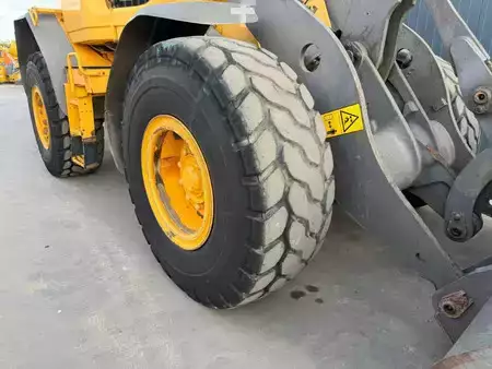 Wheel Loaders 2011 Volvo L60F (22)