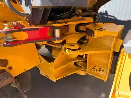 Leddumper / dumpere 2014 Bell B25E (17)