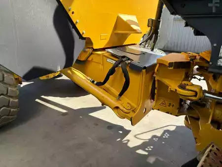 Leddumper / dumpere 2014 Bell B25E (32)