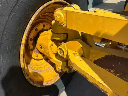 Równiarki 1998 Caterpillar 120H - CE (10)
