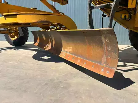 Równiarki 1998 Caterpillar 120H - CE (12)
