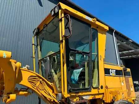 Równiarki 1998 Caterpillar 120H - CE (13)
