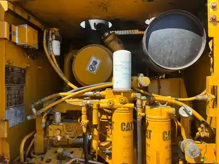 Równiarki 1998 Caterpillar 120H - CE (19)