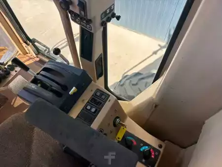 Równiarki 1998 Caterpillar 120H - CE (23)