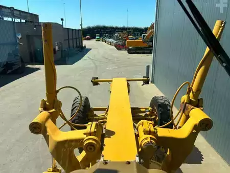 Równiarki 1998 Caterpillar 120H - CE (25)