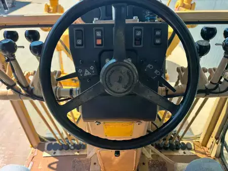 Równiarki 1998 Caterpillar 120H - CE (27)