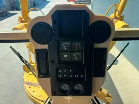 Równiarki 1998 Caterpillar 120H - CE (30)