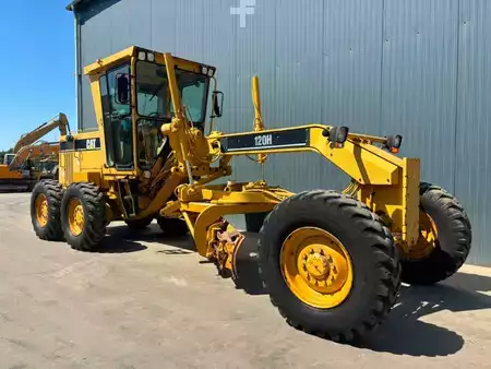 Równiarki 1998 Caterpillar 120H - CE (33)