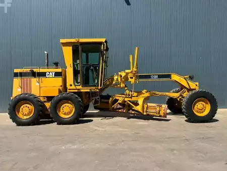 Równiarki 1998 Caterpillar 120H - CE (34)