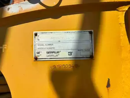 Równiarki 1998 Caterpillar 120H - CE (38)