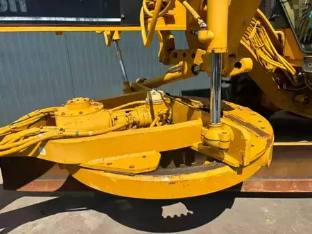 Równiarki 1998 Caterpillar 120H - CE (6)