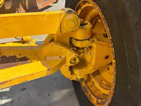 Równiarki 1998 Caterpillar 120H - CE (9)