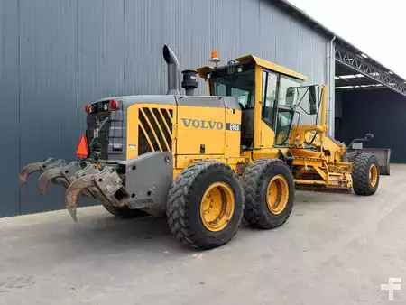 Równiarki 2009 Volvo G930 - CE (2)