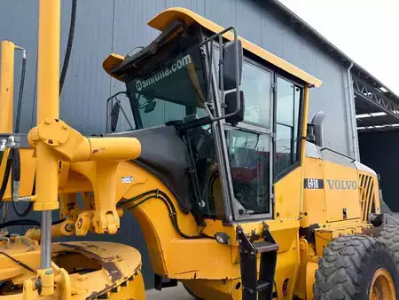 Równiarki 2009 Volvo G930 - CE (4)