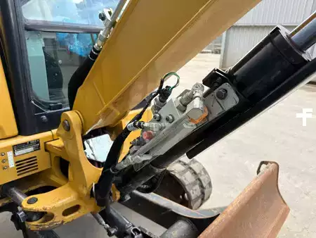 mini escavadeira 2018 Caterpillar 303.5E CR (10)