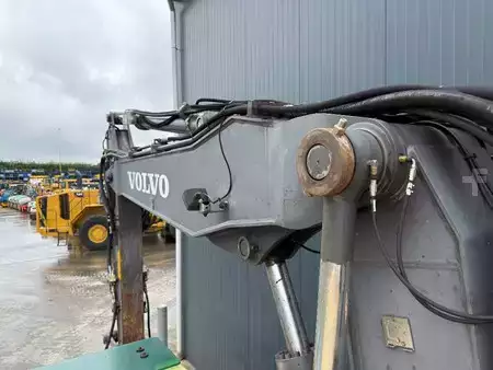 Escavatori gommati 2012 Volvo EW160D (36)