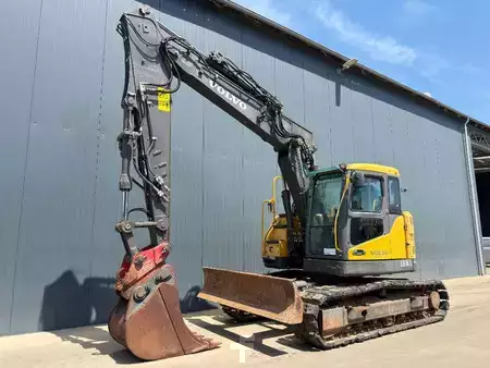 Excavadoras de cadenas 2010 Volvo ECR145CL VA (1)