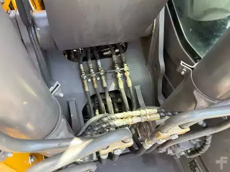 Excavadoras de cadenas 2010 Volvo ECR145CL VA (20)