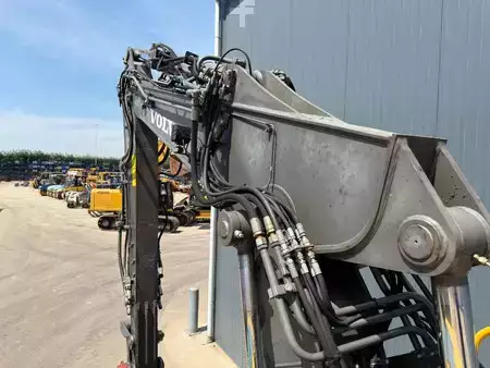 Excavadoras de cadenas 2010 Volvo ECR145CL VA (26)