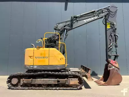 Excavadoras de cadenas 2010 Volvo ECR145CL VA (3)