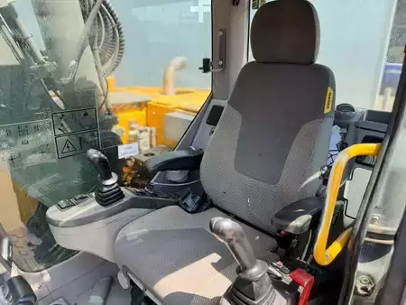 Excavadoras de cadenas 2010 Volvo ECR145CL VA (30)
