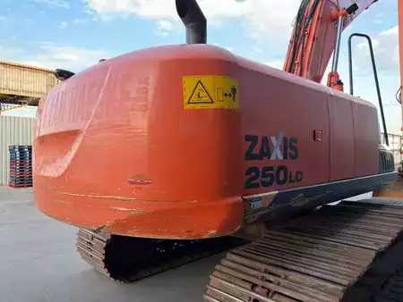 Hydraulic Excavators 2016 Hitachi ZX250LC-5B Long reach (11)
