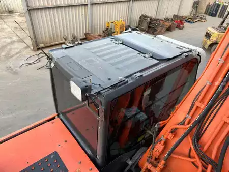 Hydraulic Excavators 2016 Hitachi ZX250LC-5B Long reach (20)